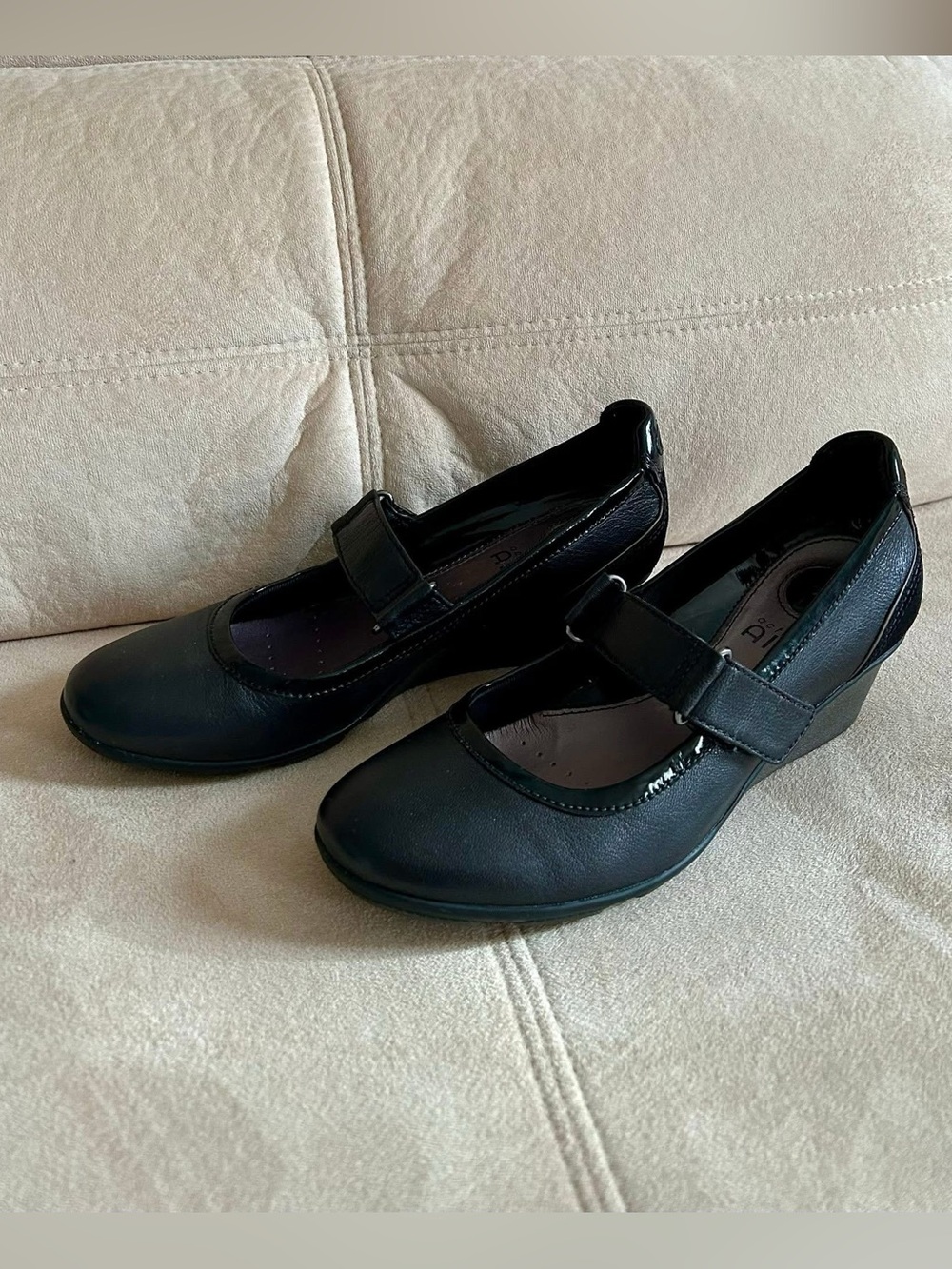 Clarks Active Air Mary Jane Black Leather Stylish, Comfort Wedge Shoes